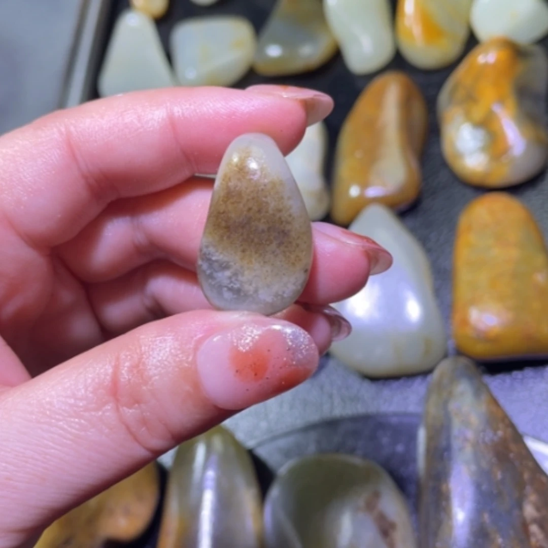 【闪购商品】颈饰未镶嵌和田玉?****?