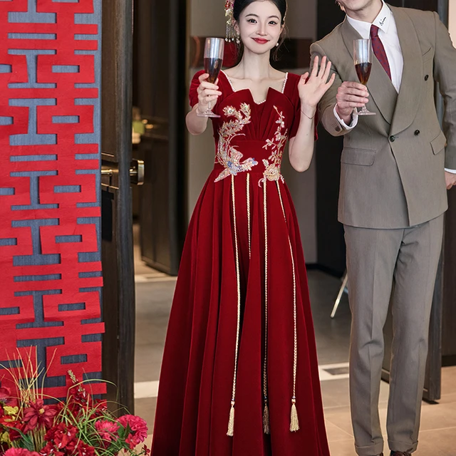 大码敬酒服2025新款新娘结婚中式红色订婚连衣裙女小个子高级感女