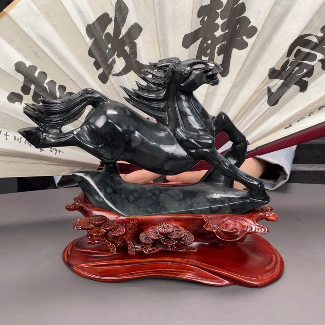 未镶嵌和田玉摆件
