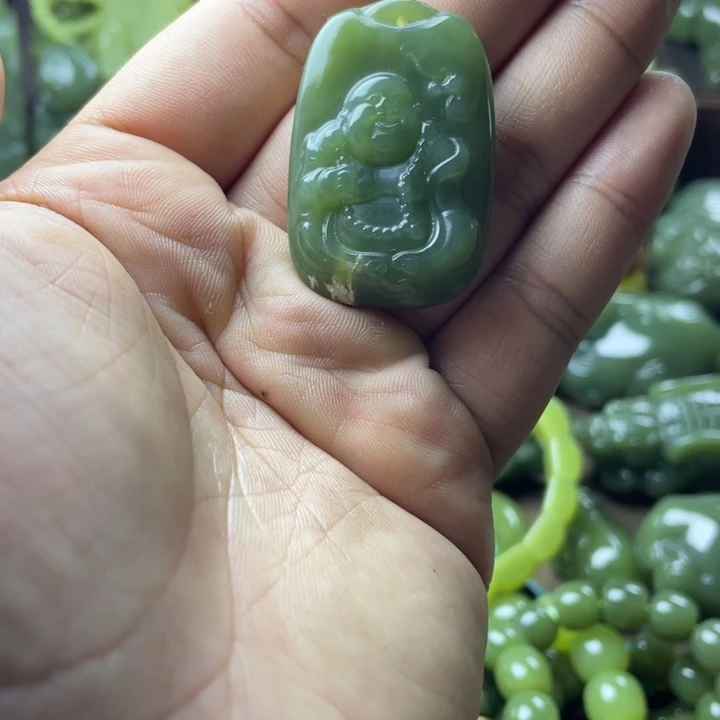 岫岩老玉（透闪石质玉）未镶嵌挂件
