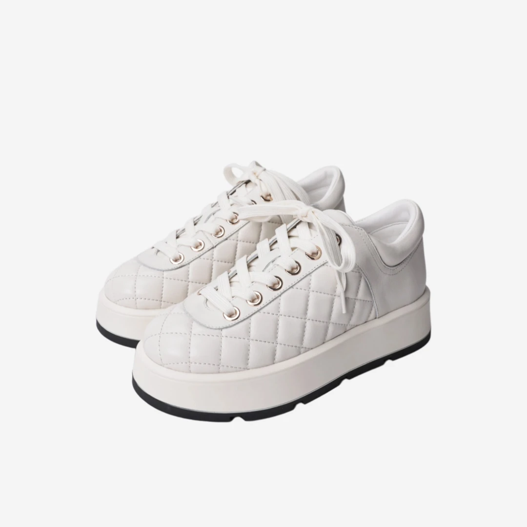 时代品牌小香风菱格纹厚底休闲小白鞋真皮低帮女士板鞋M20019