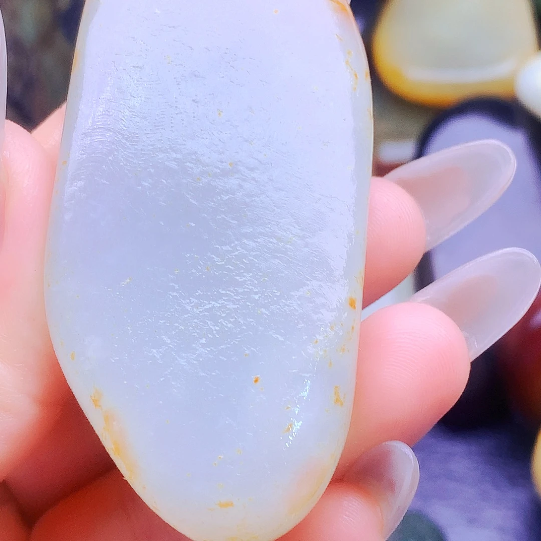 未镶嵌和田玉（糖玉）把件