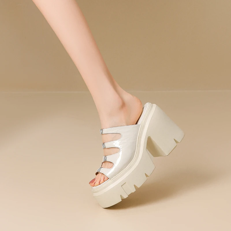 凉拖鞋女12cm增高粗跟外穿镂空厚底坡跟夏季防水台高跟凉鞋无后跟