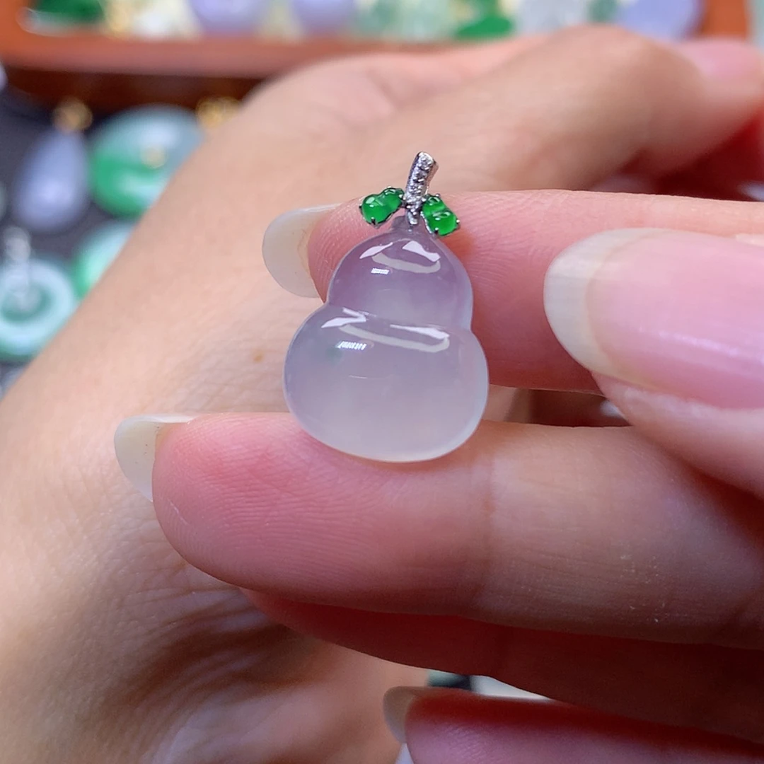 【闪购商品】吊坠(赠链)18K金镶嵌翡翠