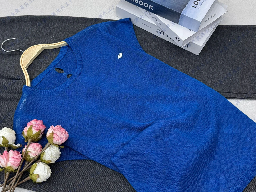 【蓝色圆领镂空】夏季新款百搭宽松设计感上衣QC3236