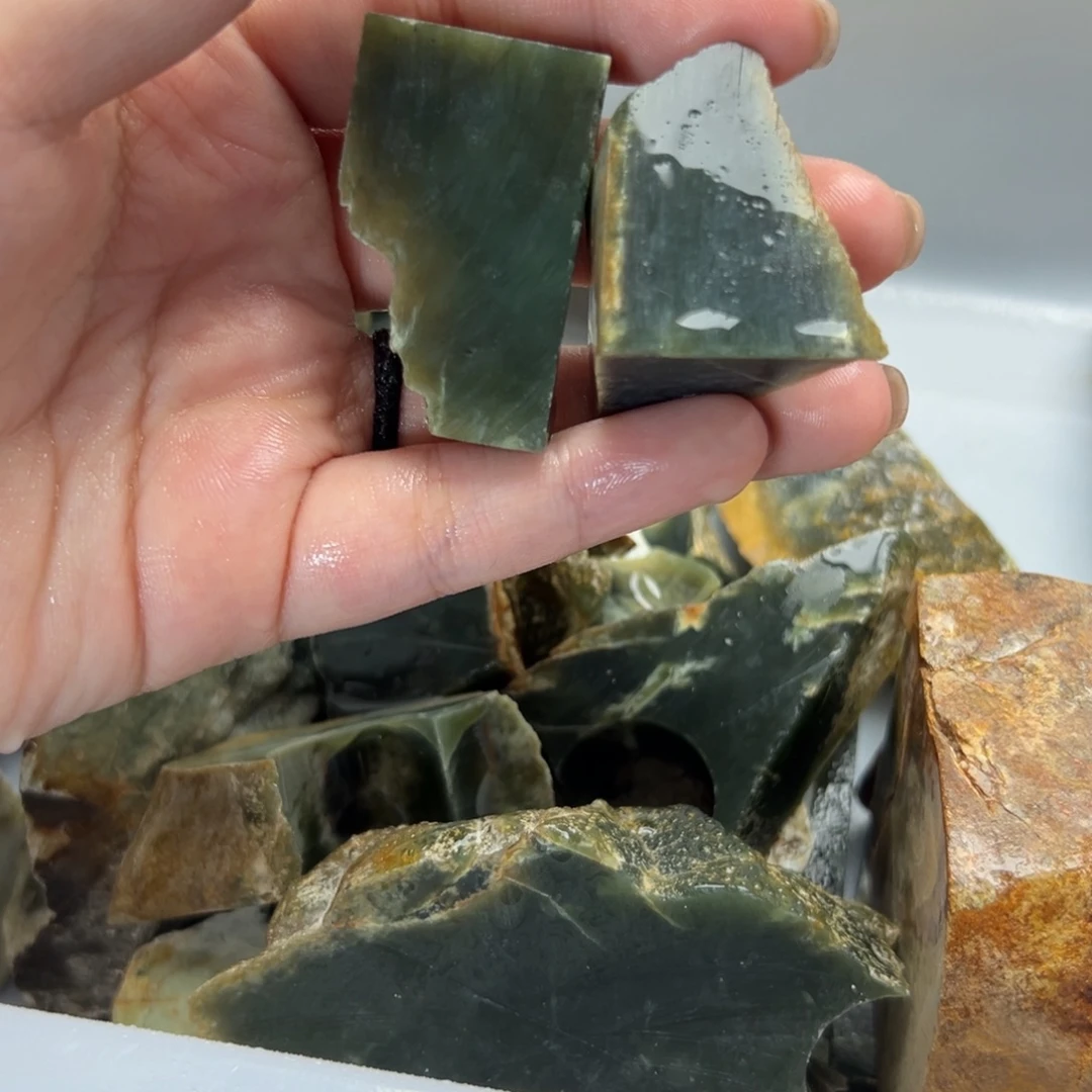 和田玉未镶嵌珠宝奇石