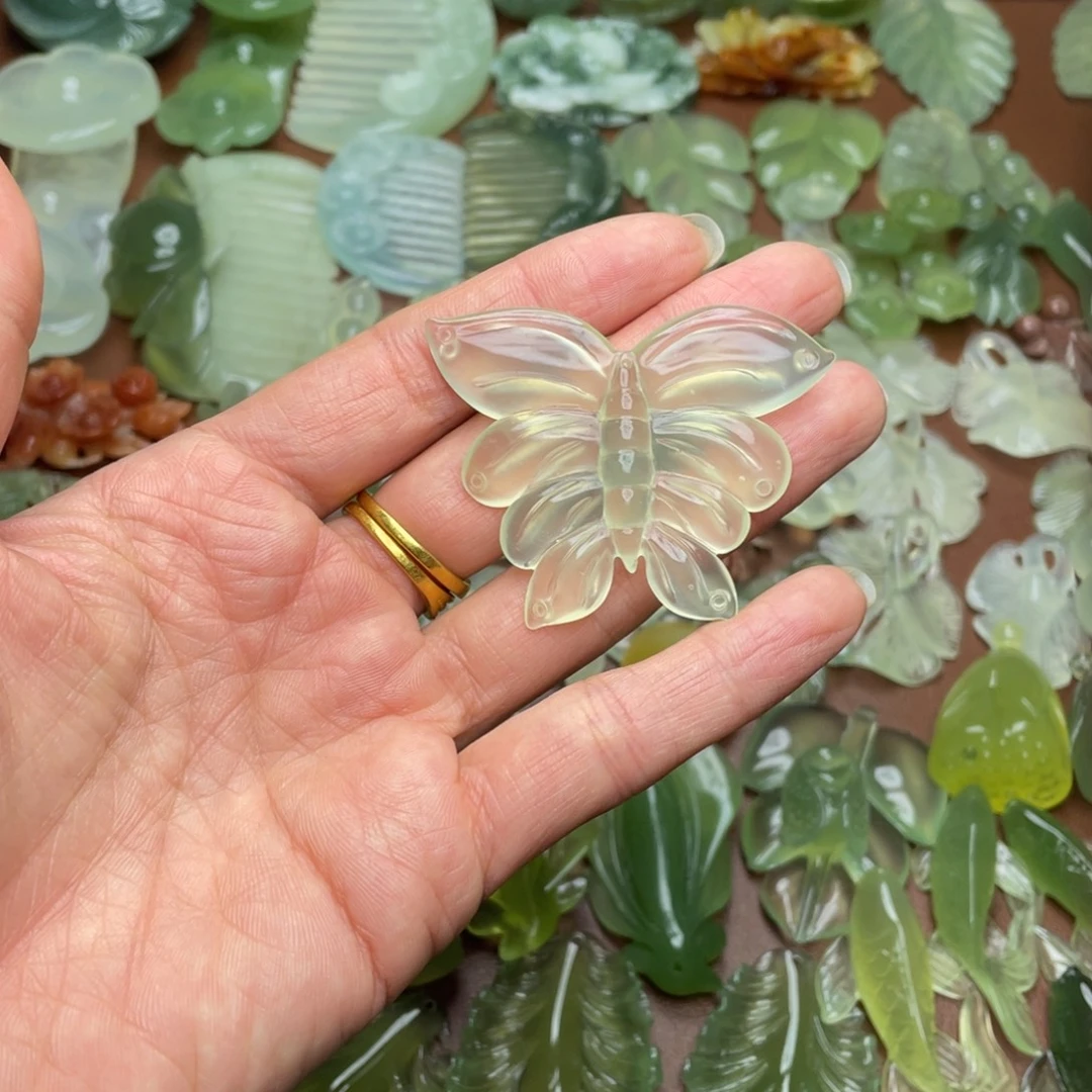 蛇纹石玉合金颈饰