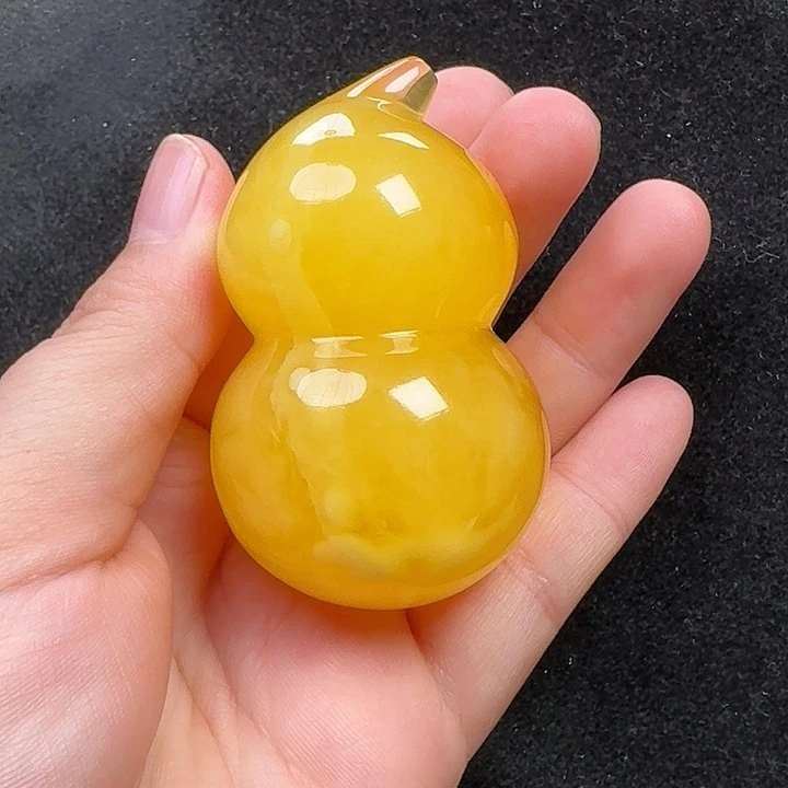 蜜蜡未镶嵌珠宝奇石