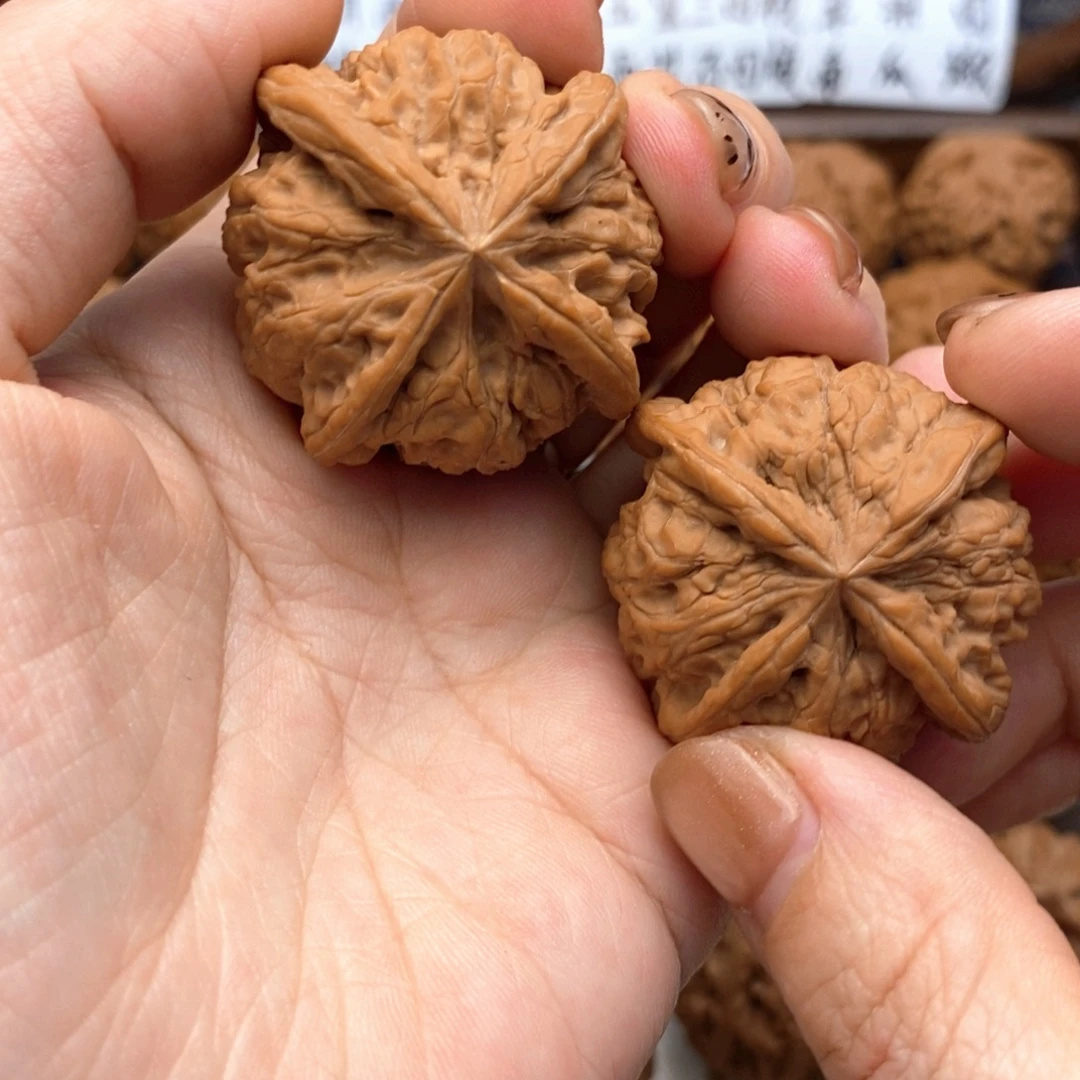 I***粥文玩核桃把件213号雨花石正四