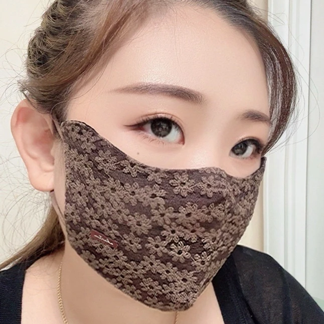 秋季防尘防风成人口罩刺绣小花口罩薄款护脸护脸口罩纯棉高颜值