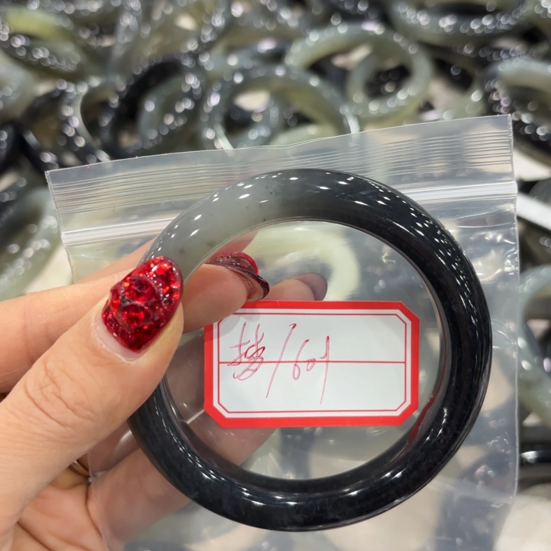 蛇纹石玉手镯未镶嵌梦*悔