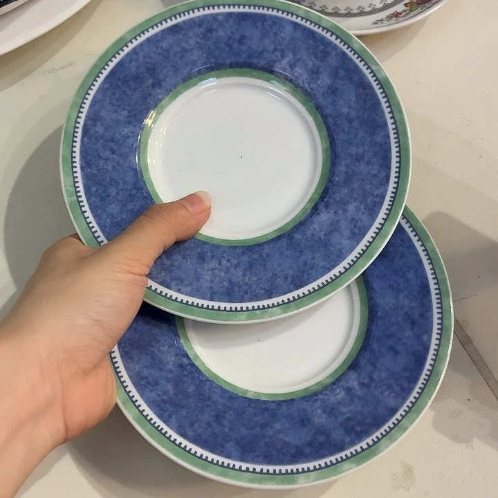 瓷片点了一份外卖的外卖小哥说