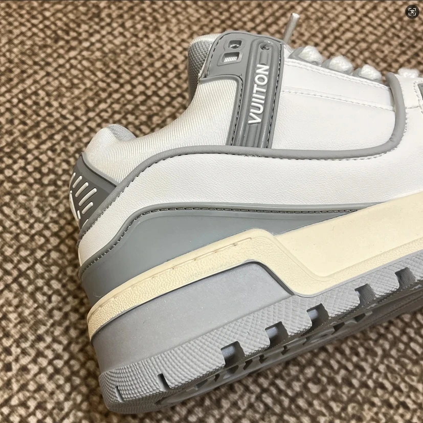 胖丁/运动户外板鞋增高休闲风透气休闲板鞋白色厚底ins休闲鞋中帮