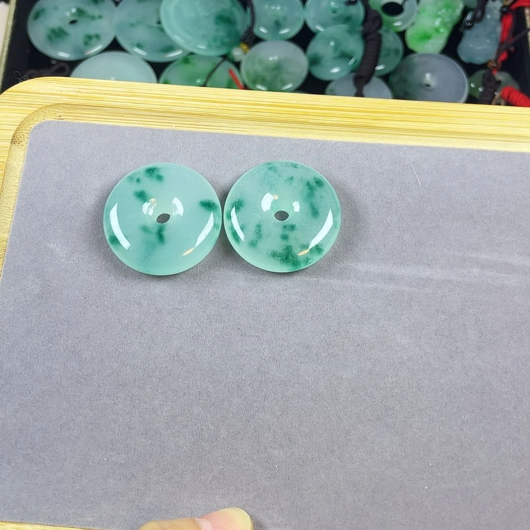 翡翠未镶嵌颈饰吊坠2