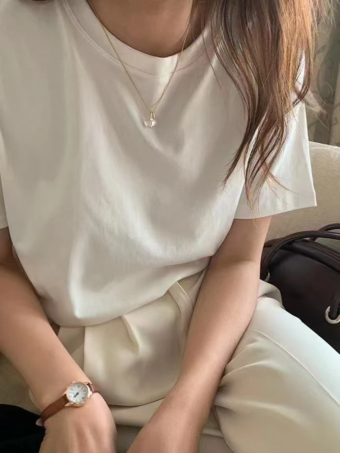 琳琳家（韩版简约纯色百搭短袖）必备单品