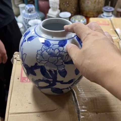 瓶瑕疵瓷片。。。。。。。。。。。。。。。。。