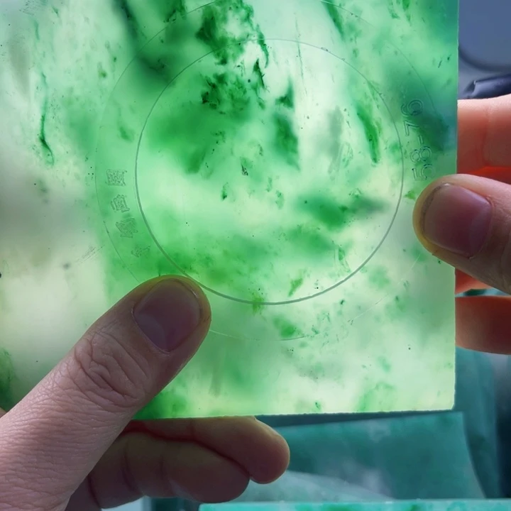 石英质玉手镯未镶嵌李**牛