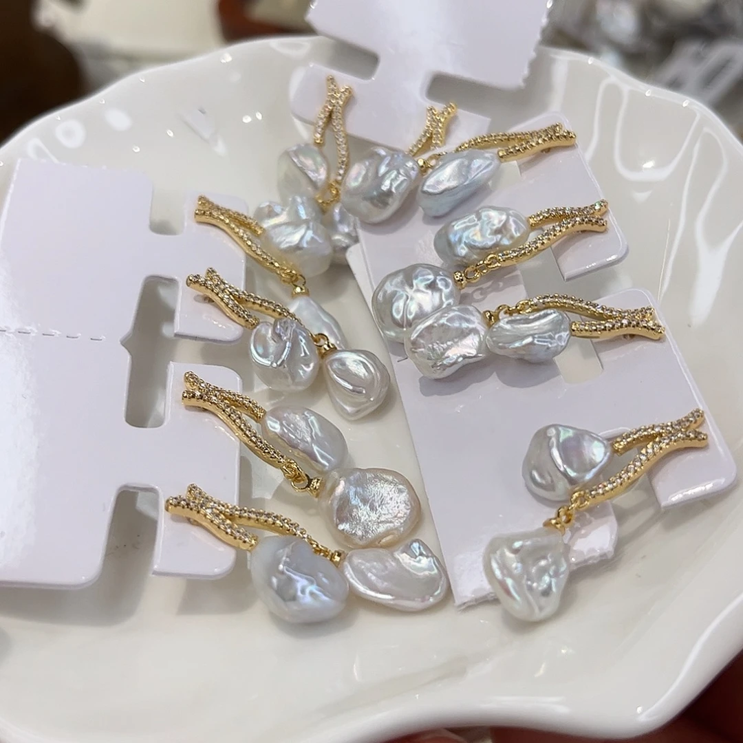 淡水珍珠合金耳饰