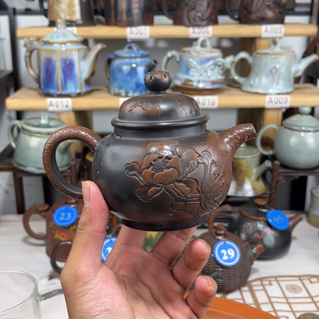 建水紫陶220cc浮雕荷花壶，建水紫陶传承纯手工制作