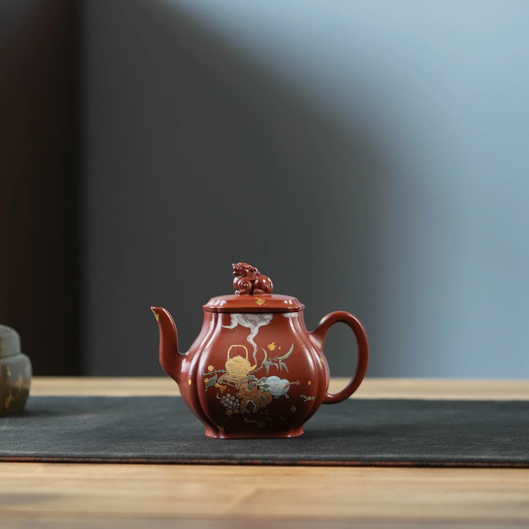 范倩雯作品《锦麒麟（洒金）》大红袍 230cc