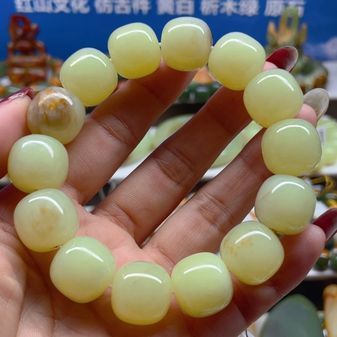 透闪石质玉未镶嵌手串