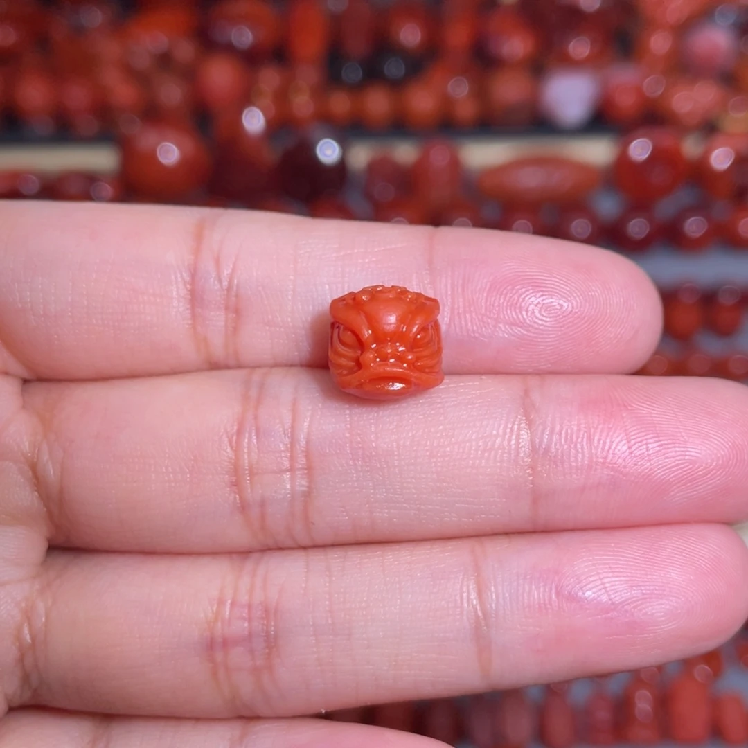 南红玛瑙未镶嵌醒狮9.8mm