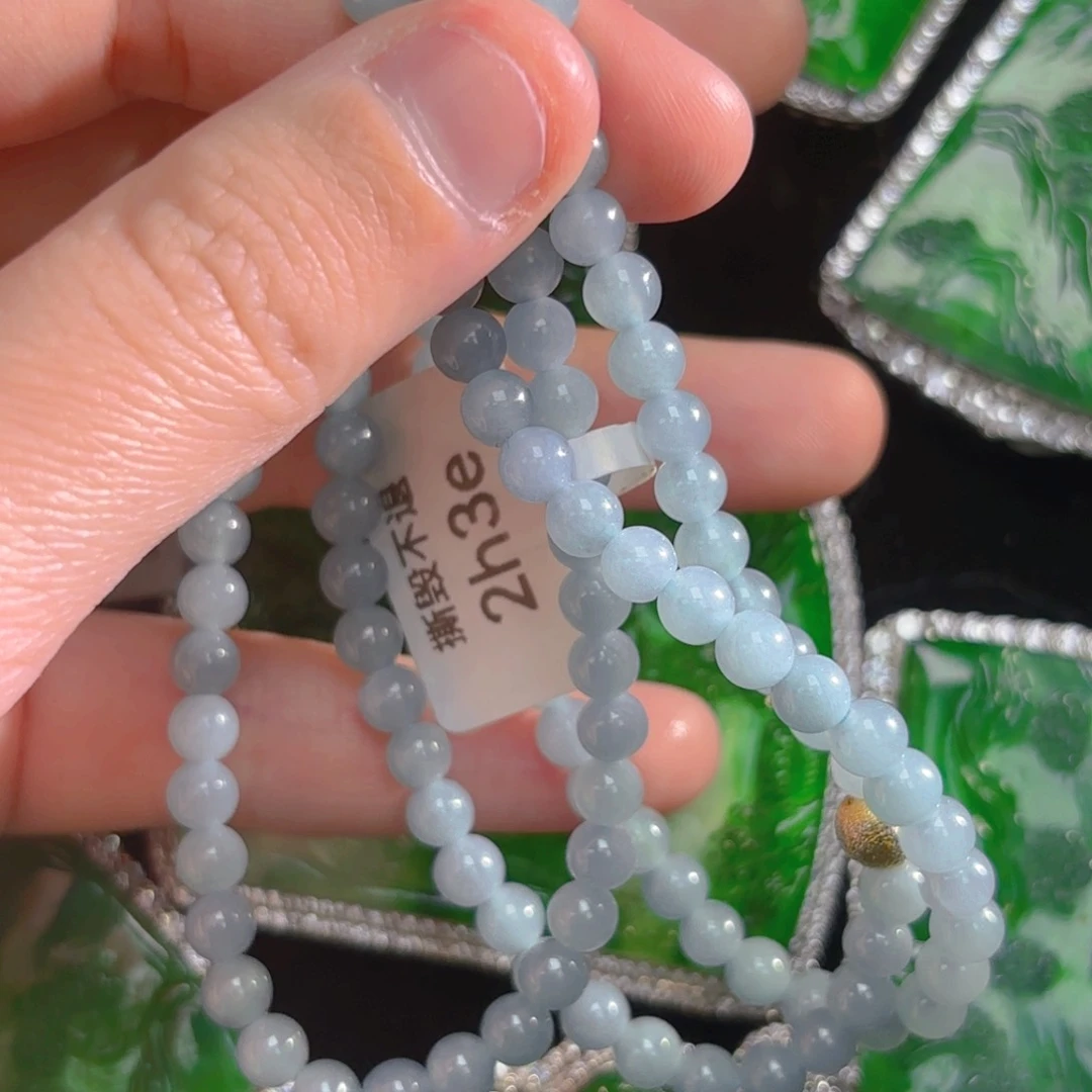 翡翠颈饰未镶嵌珠链