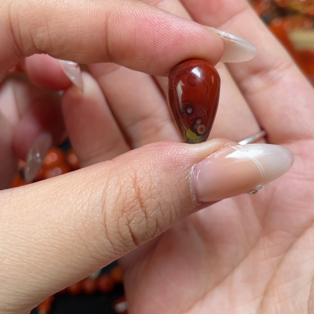南红玛瑙未镶嵌颈饰12三通