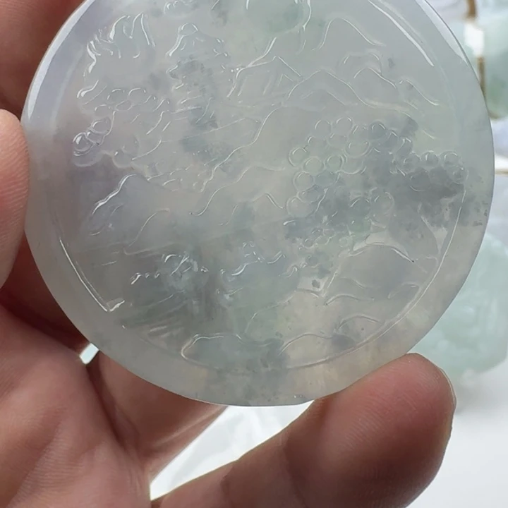 翡翠未镶嵌颈饰天然缅甸A货翡翠