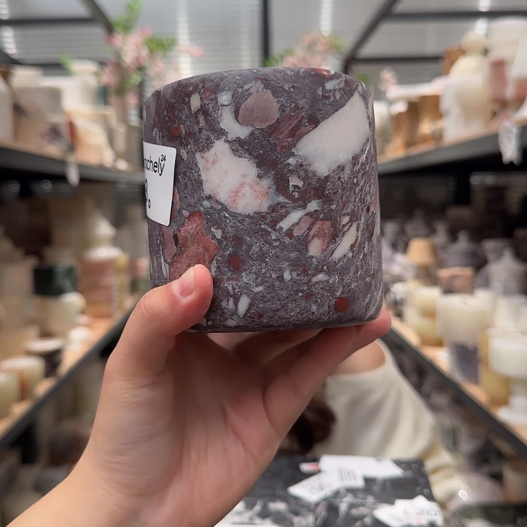 大理石r33。 关机。