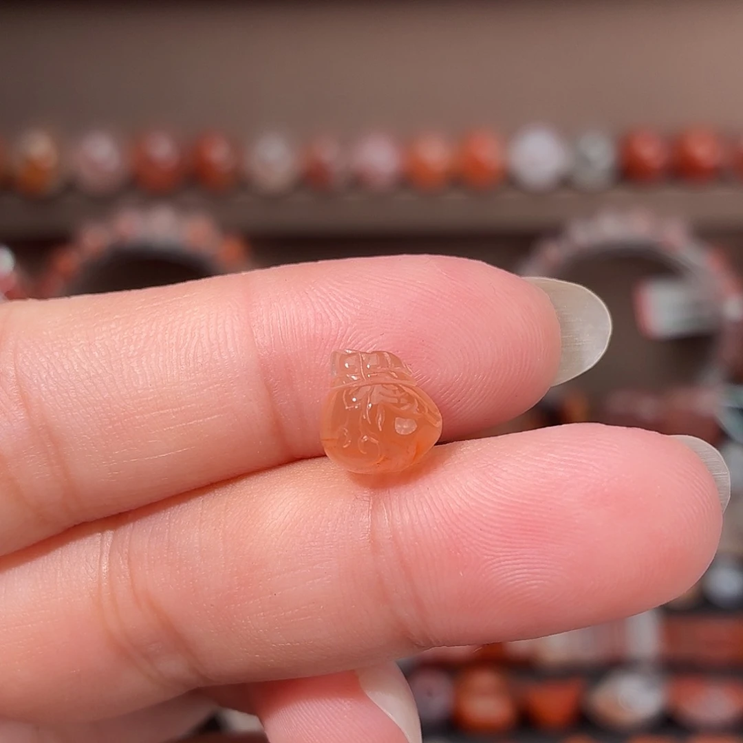 未镶嵌川料南红玛瑙小钱袋