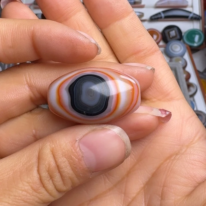 玛瑙/玉髓颈饰未镶嵌道*