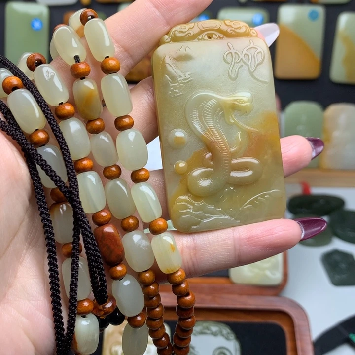 一物一拍生肖蛇的