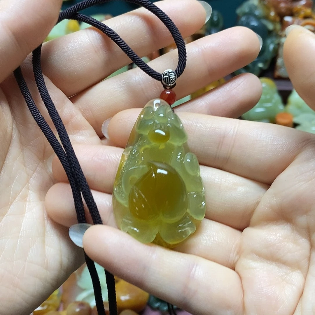 小***碟岫玉未镶嵌吊坠(赠链)