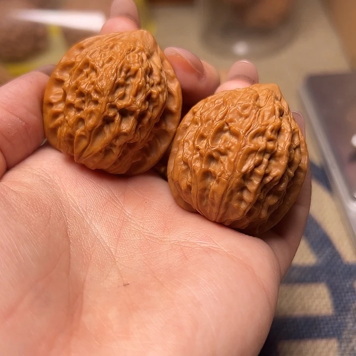 吊坠文玩核桃金牛