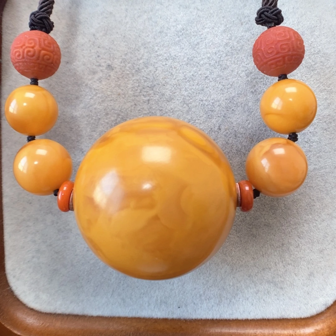 蜜蜡未镶嵌项链锁骨