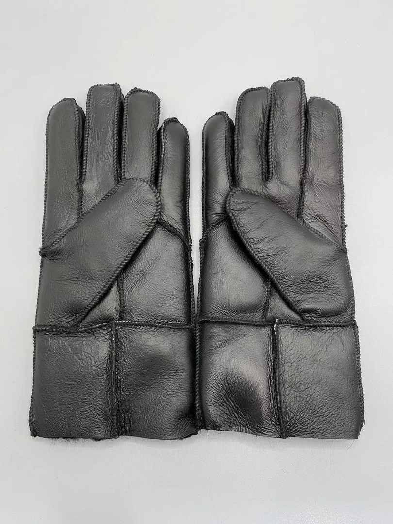 非触屏真皮手套男款冬季防风保暖绵羊皮加绒骑行机车手套拼接纯黑