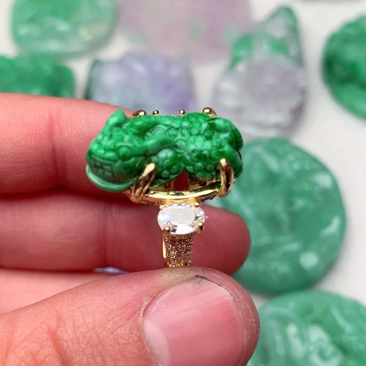 翡翠吊坠(不含链)未镶嵌