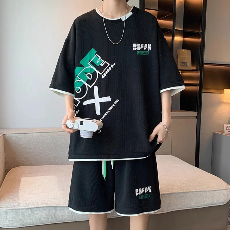 夏季宽松假两件冰丝t恤短袖短裤套装大码男装一套搭配帅气衣服潮