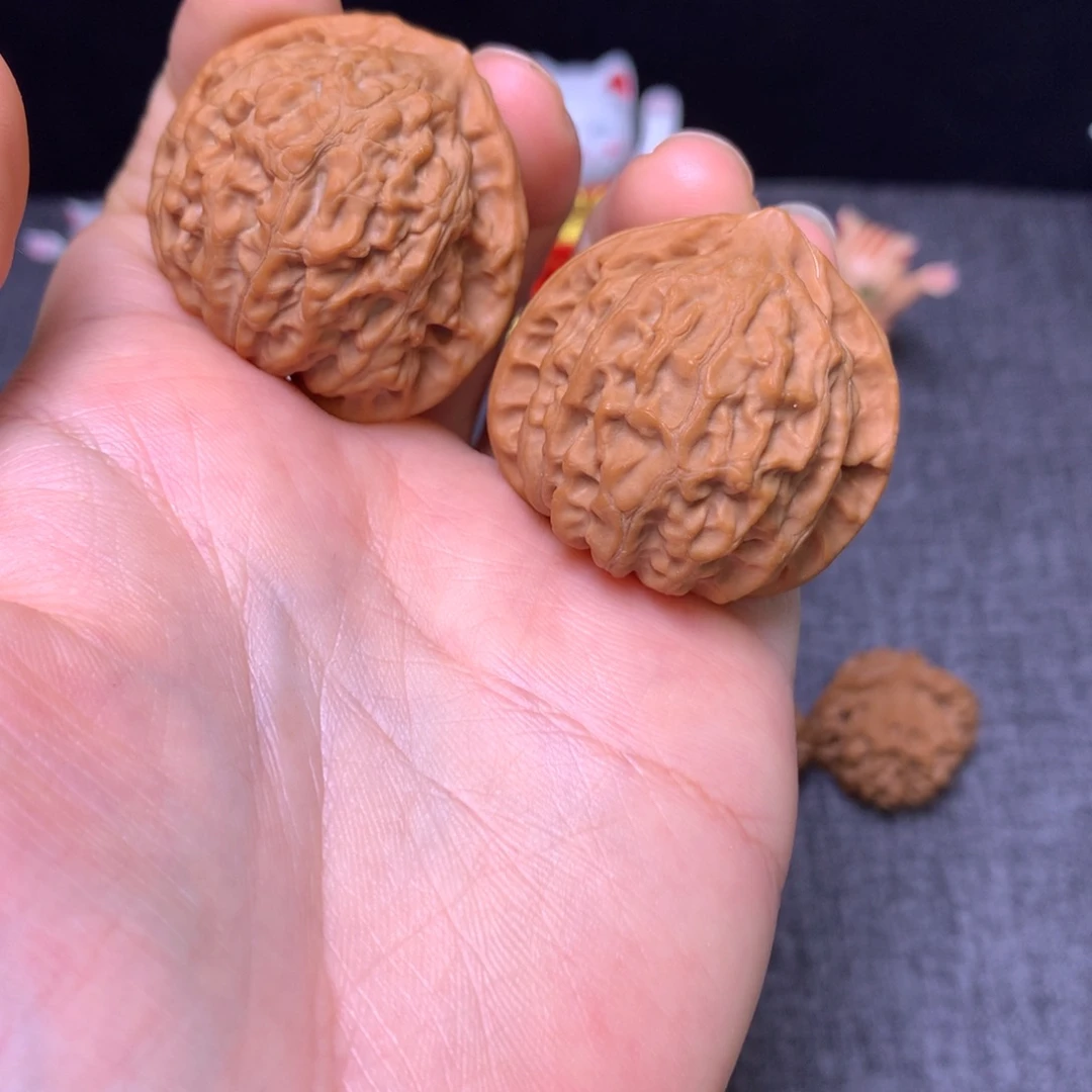 吊坠文玩核桃金牛