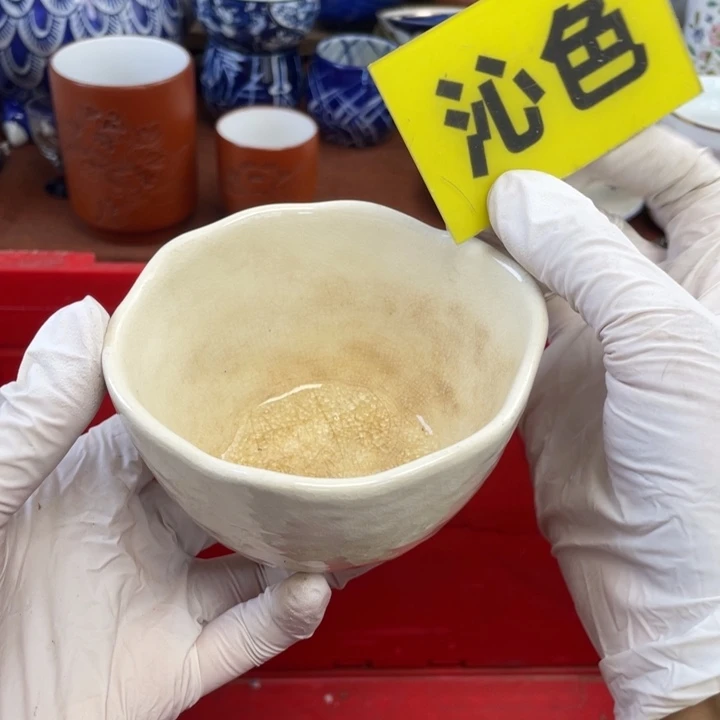 他家瓷器真美…开播了