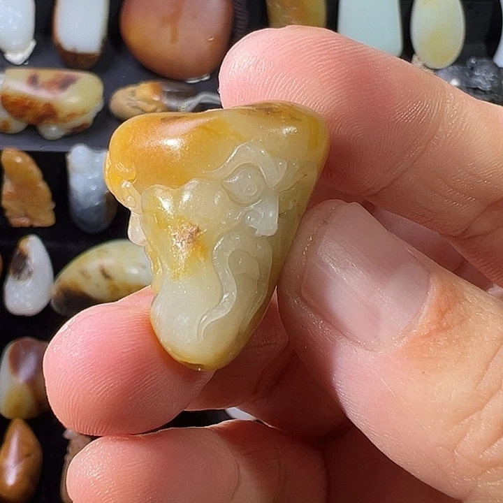 和田玉未镶嵌吊坠(不含链)