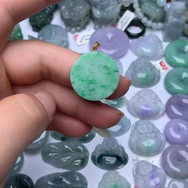 翡翠未镶嵌颈饰天然翡翠