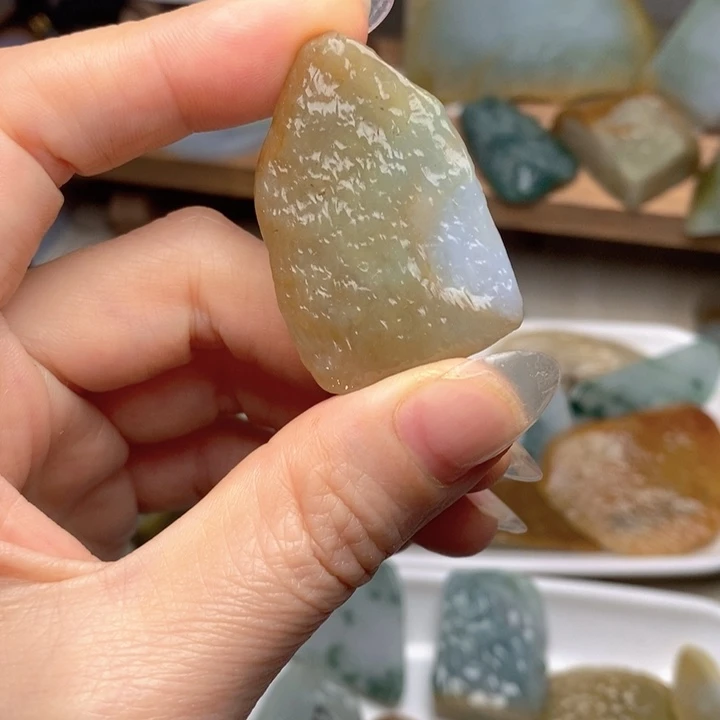 翡翠未镶嵌颈饰天然