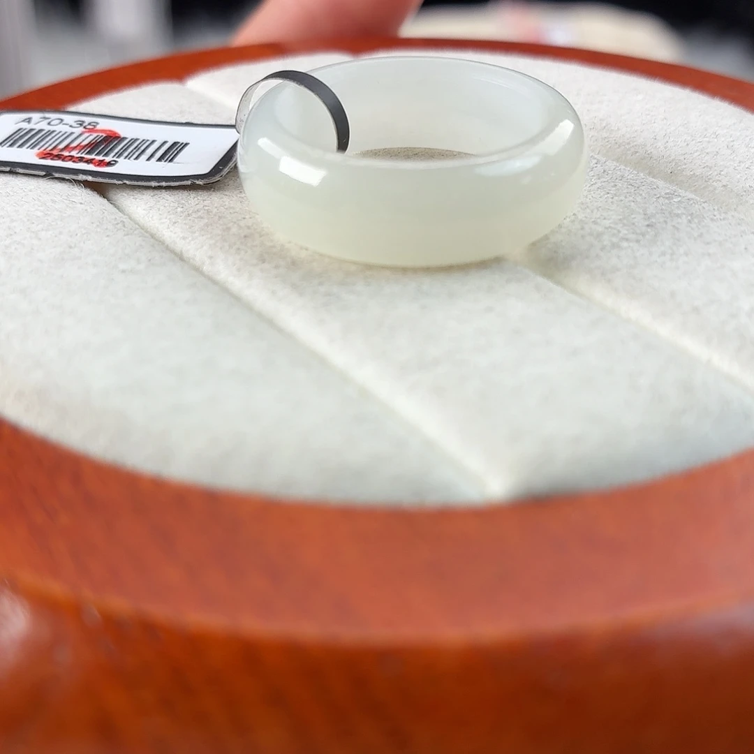 和田玉未镶嵌戒指r50冰白轮胎18.3