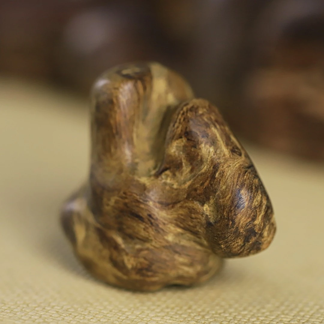 【老料留疤·沉水级】#G011印尼达拉干天然野沉香吊坠挂件约8g