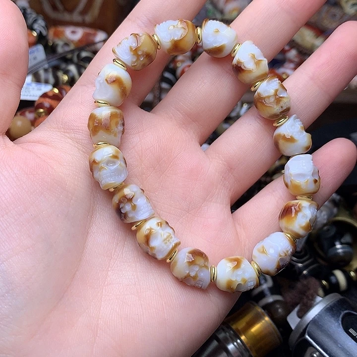 未镶嵌发一条玛瑙/玉髓