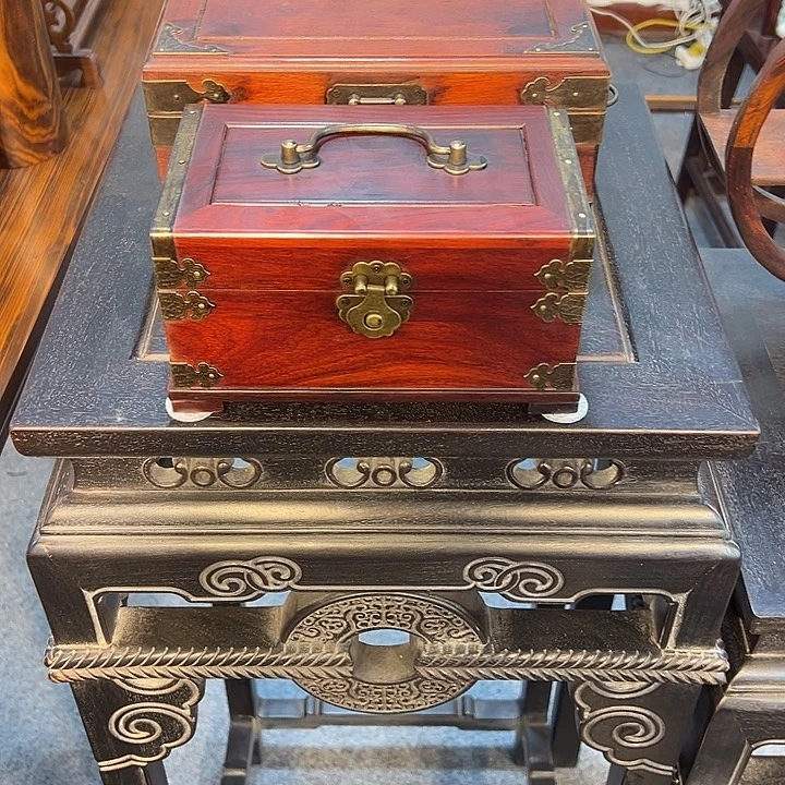 云***味木红木首饰盒两个