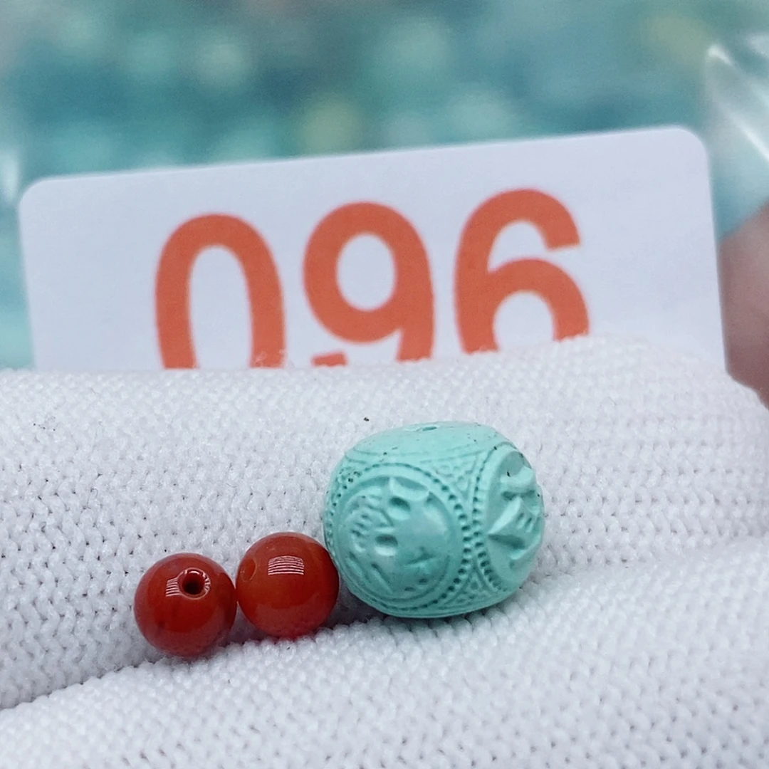 南红玛瑙未镶嵌珠宝奇石