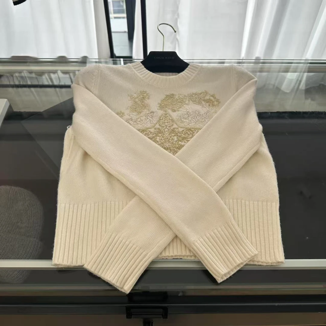 蝴蝶金丝刺绣针织上衣